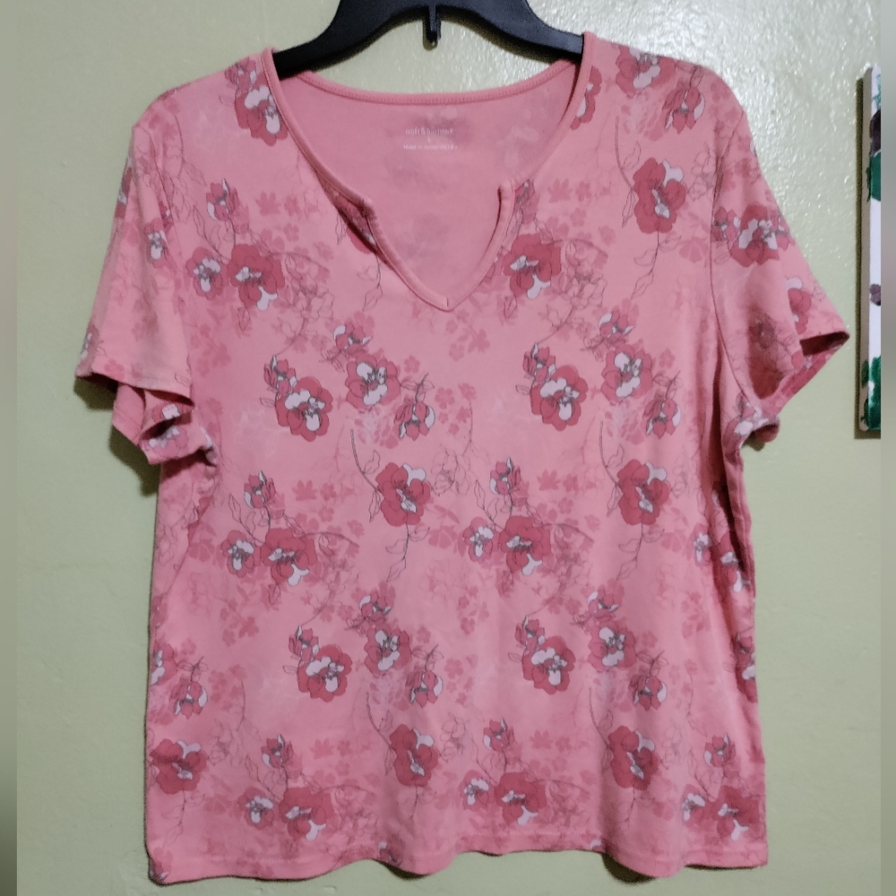 Croft and Barrow Large Short sleeve Pink Bloude